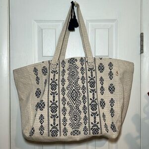 EUC Hollister Cream and Navy Batik Print Textured Tote